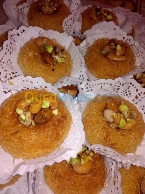 Traiteur (cuisine, pâtisserie, gâteux)