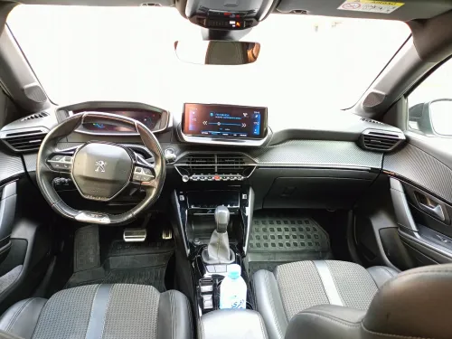 Peugeot 208 2023 GT