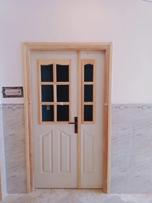 Montage porte en bois