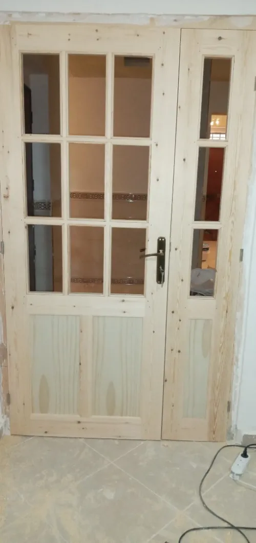 Montage porte en bois