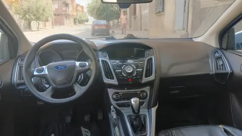 Ford Focus 4 portes 2012 Titanium