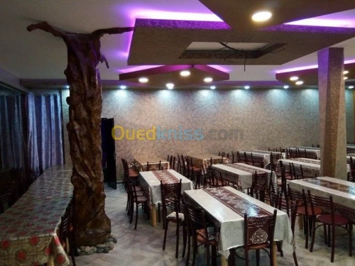 RESTAURANT ET SALLE DE DÎNER