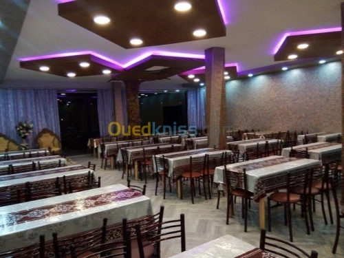 RESTAURANT ET SALLE DE DÎNER