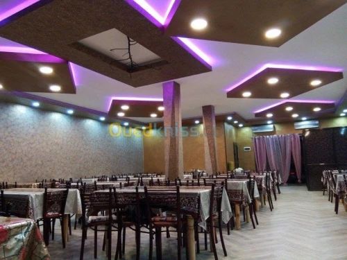 RESTAURANT ET SALLE DE DÎNER