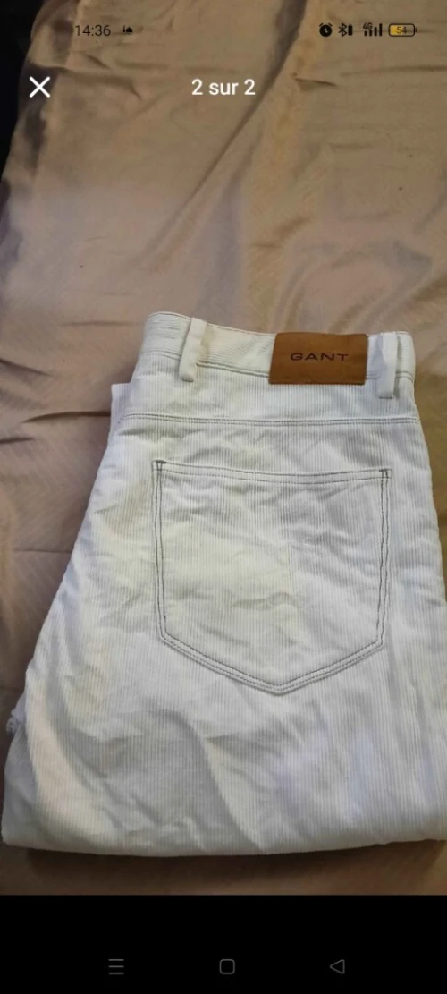 Deux pantalons orignal bon prix
