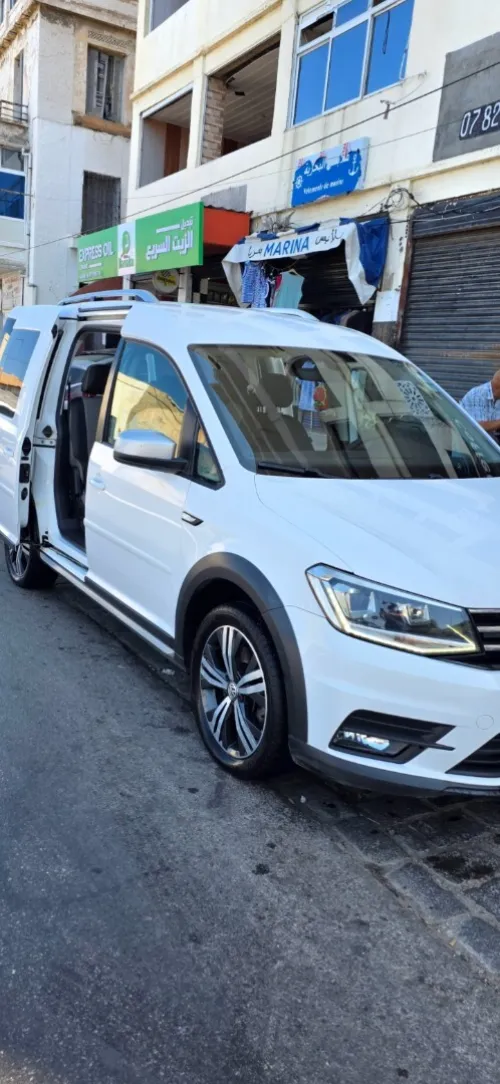 Volkswagen Caddy 2017 Alltrack