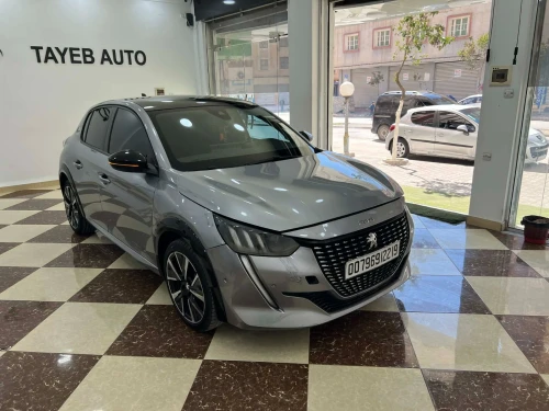 Peugeot 208 2022 GT Line