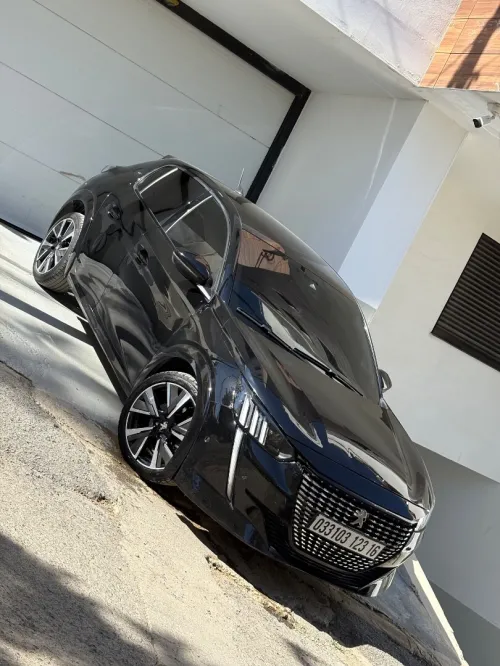 Peugeot 208 2023 GT