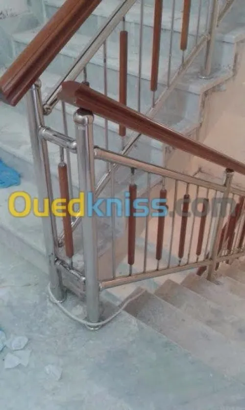 Aménagement  INT/EXT et revetment sol 