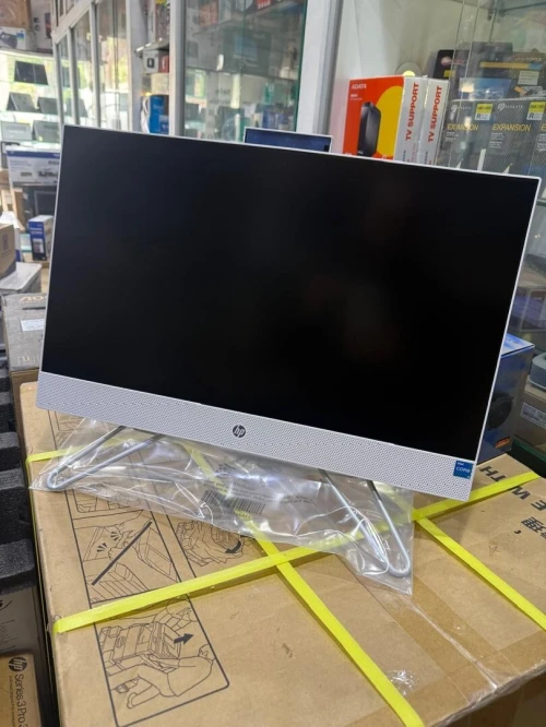 ALL IN ONE HP  CPU I3 12EME RAM 8G DDR5 DISQUE DUR 512GB SSD ECRAN 24 POUCE