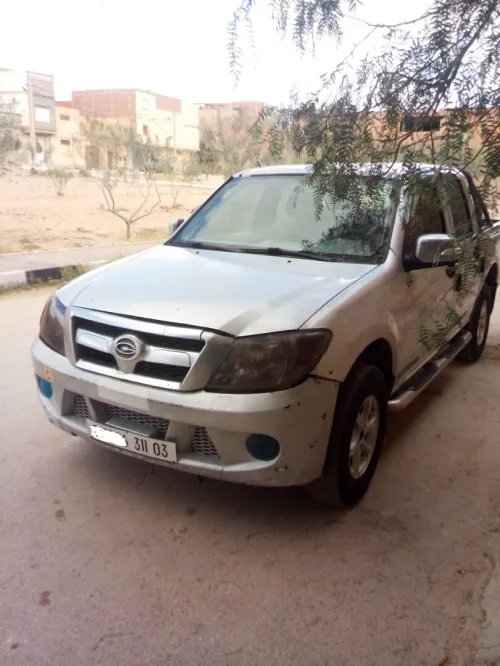 Gonow بيكا 2011 