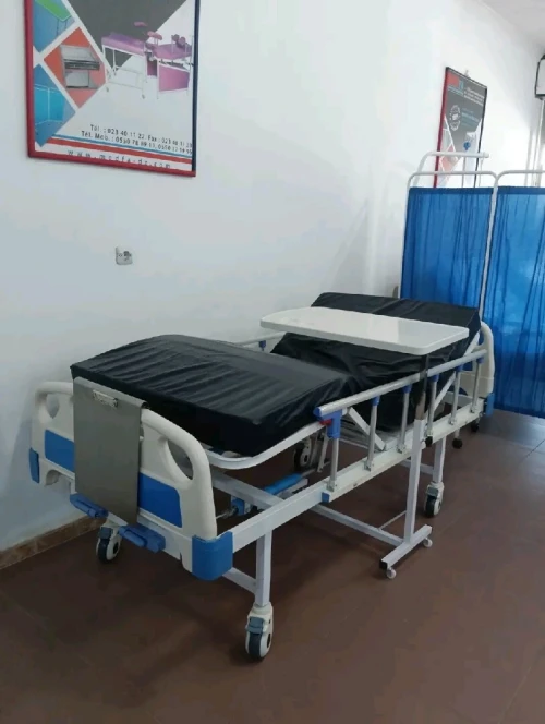 Lit médicalisé d'hôpital 3 position + matelas gratuite PROMO 