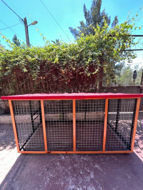 des niches en bois pour chien trés solide etanchée