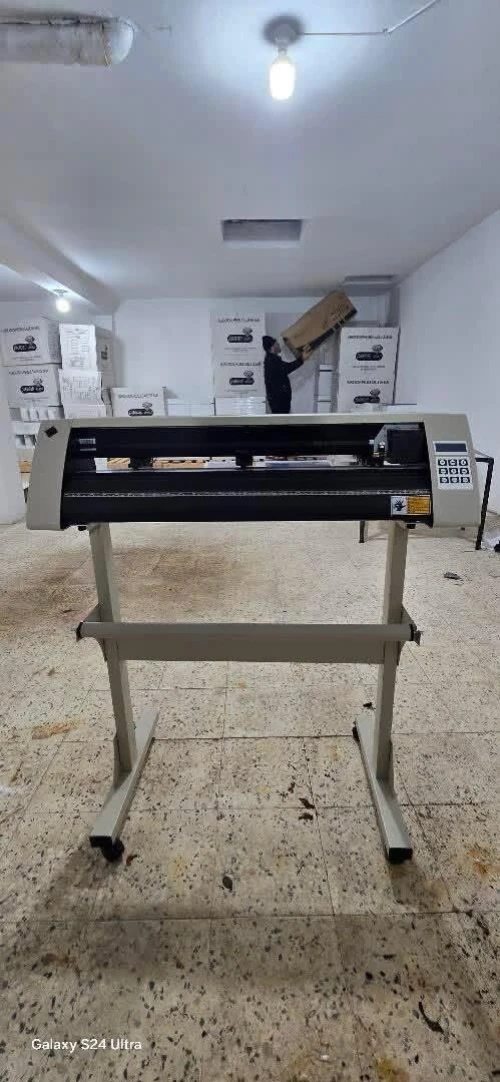 Plotter cutting