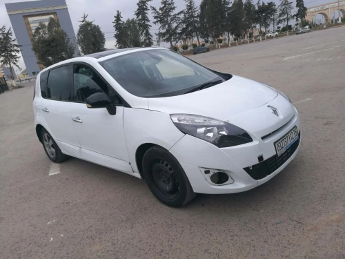 Renault Scenic 2012 Boss
