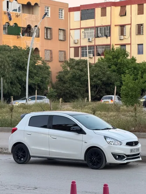 Mitsubishi Mirage 2020 Star