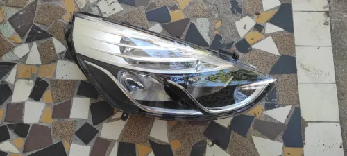 Phare clio 4 limited
