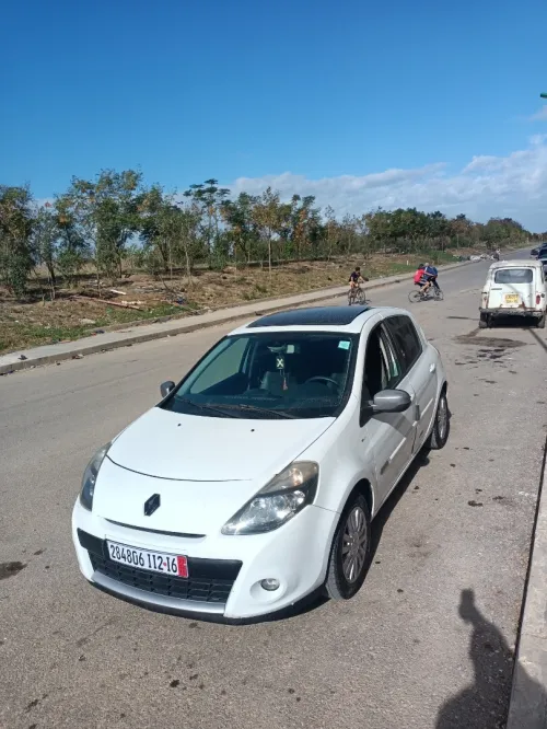 Renault Clio 3 2012 Night and Day