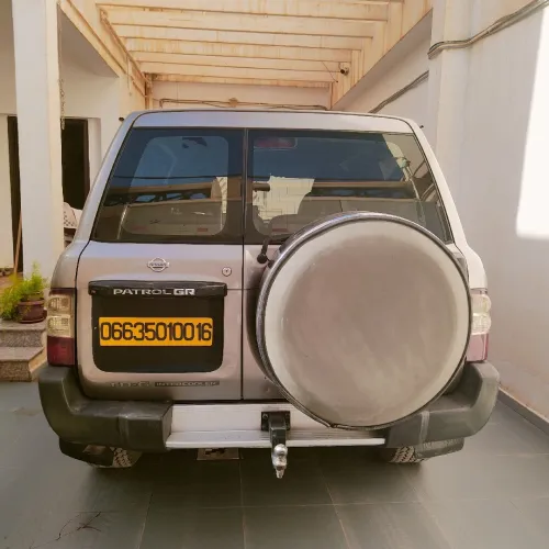 Nissan Patrol Court 2000 Patrol Court