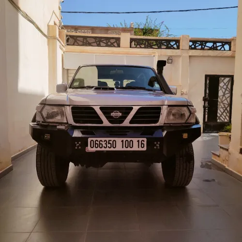 Nissan Patrol Court 2000 Patrol Court