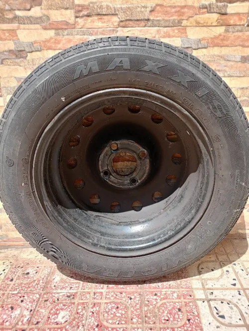 Pneu+jente