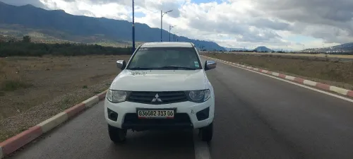 Mitsubishi L200 2013 Doube cabine Evolution