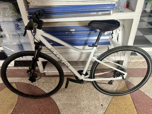 Vélo urbain B'Twin - importé de France / دراجة حضرية B'Twin - مجلوبة من فرنسا