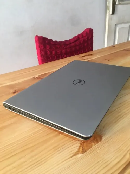 /Pc dell Inspiron i5 5th/8gb Ram/1r gb Hdd/GPU amd r7
