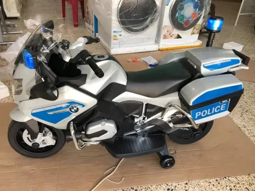 Voiture électrique pour enfants 