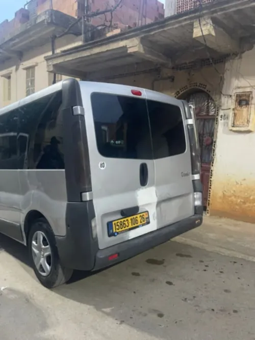 Renault Trafic 2006 2 box