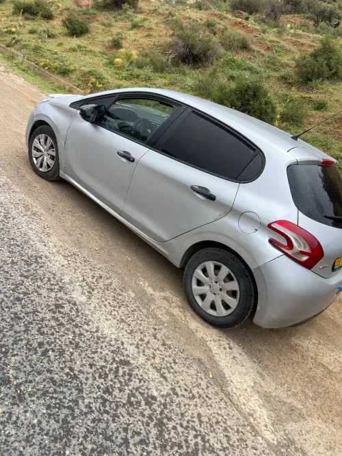 Peugeot 208 2012 Active
