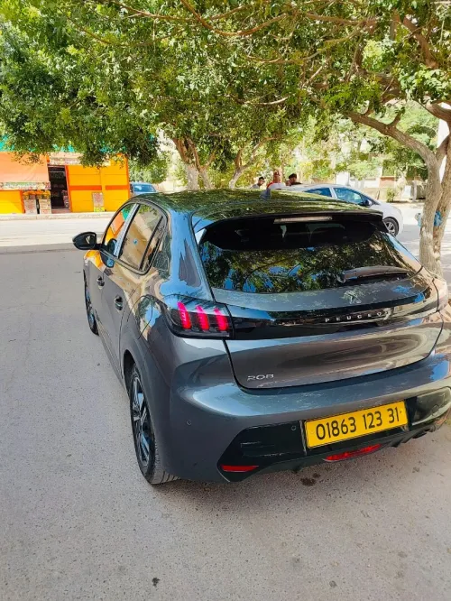 Peugeot 208 2023 Allure Pack