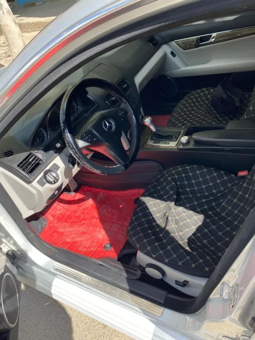 Mercedes AMG 2010 c220