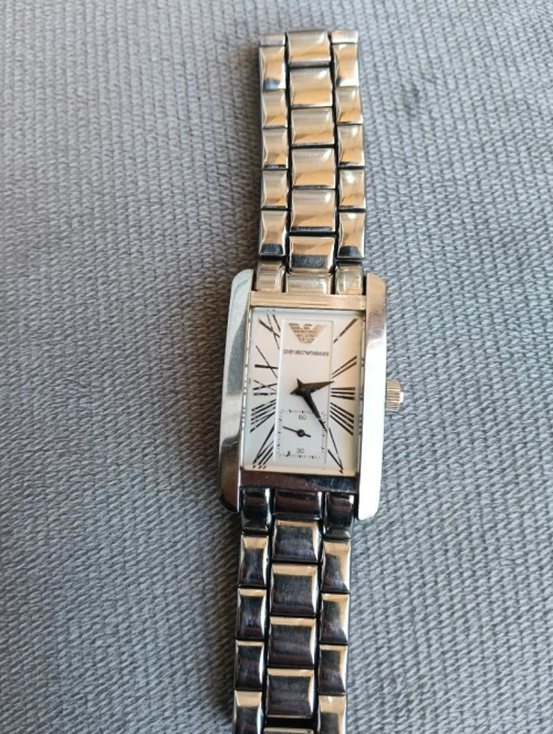 montre femme armani originale
