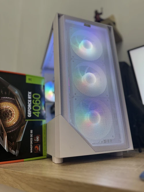 PC Gamer Blanc RGB - i5 12400F + RTX 4060 8GB - Monté à Annaba - 175000 DA