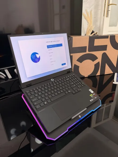 Lenovo legion 5 Ryzen 7 260 RTX 5060 OLED 165hz