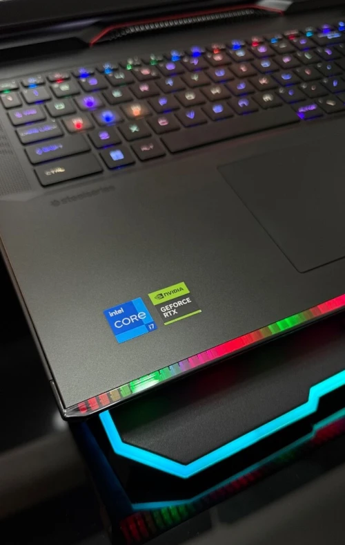 Msi Raider GE78HX I7 14700HX RTX 4070 140W 17"QHD 240Hz