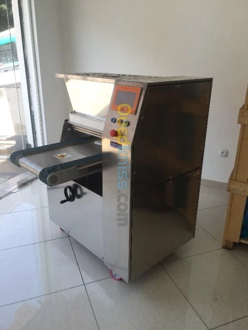 MACHINE DE BISCUITERIE EURODROP R 400