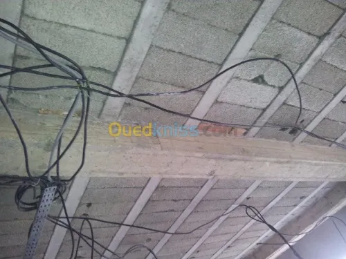 Electricien bâtiment.