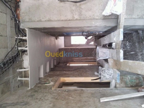 Electricien bâtiment.