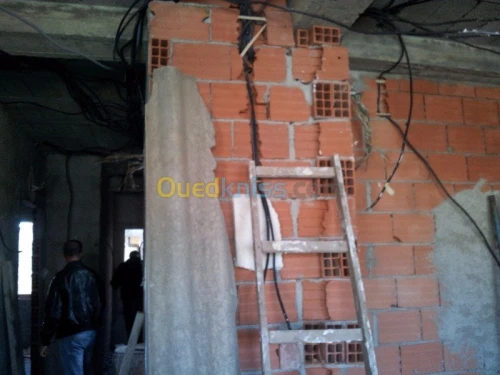 Electricien bâtiment.