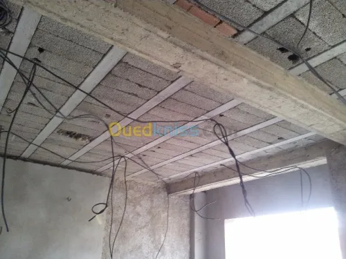 Electricien bâtiment.