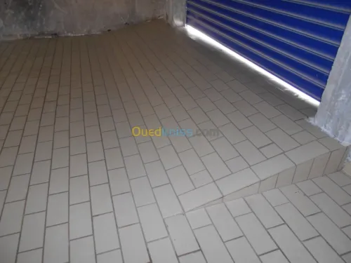 Revétement de sol anti acide