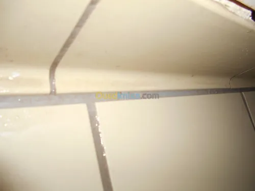 Revétement de sol anti acide