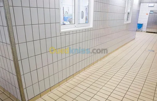 Revétement de sol anti acide