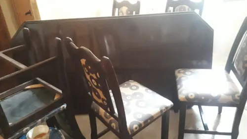 Salon table