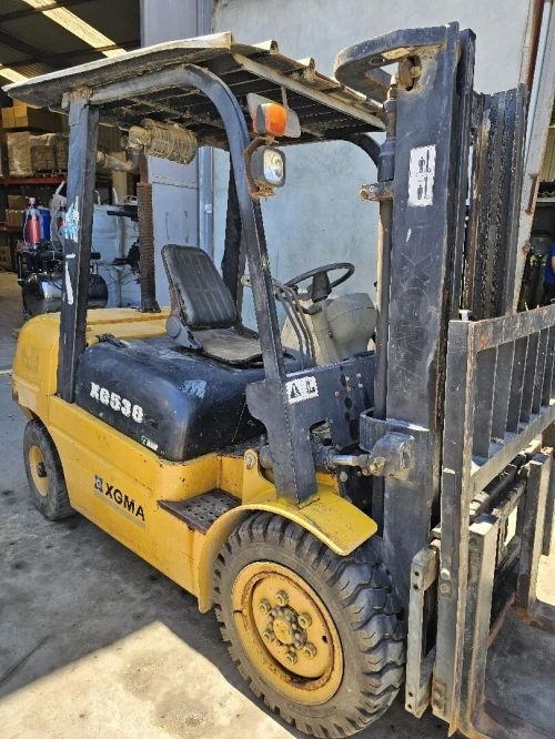 CLARK XG530 3.5T 4 mètres XG530 2016