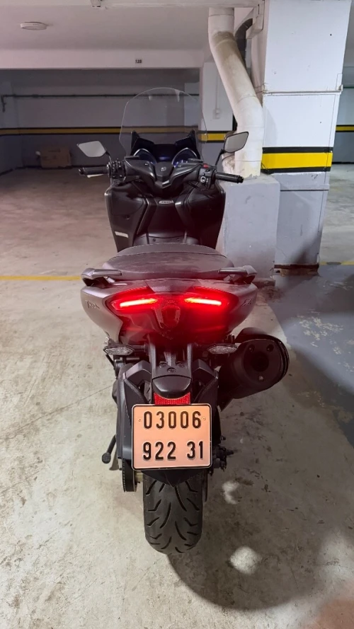 Yamaha T MAX TECH 560 2022