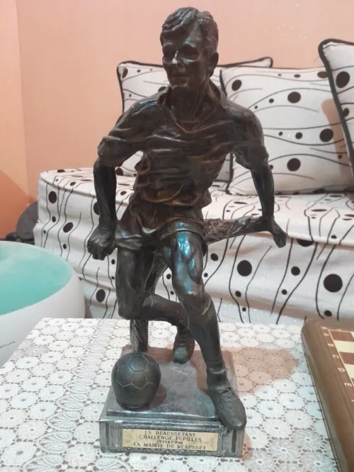 Sculpure bronze