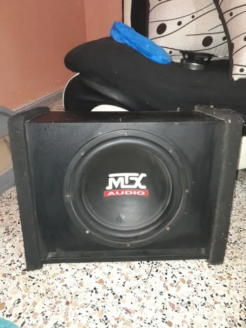 Subwoofer MTX  30 cm avec JM sony made in usa 